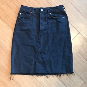 H&M black denim skirt